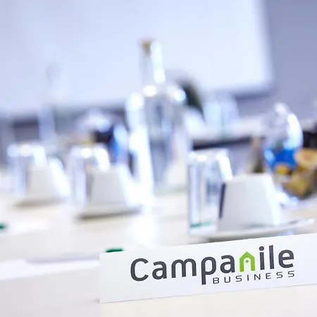 Campanile & Restaurant 블라르딩겐