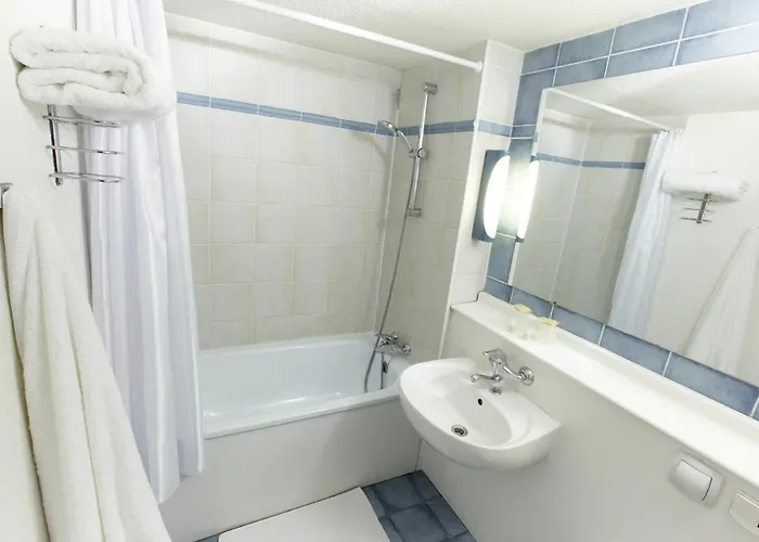 Hotel Campanile & Restaurant 3*