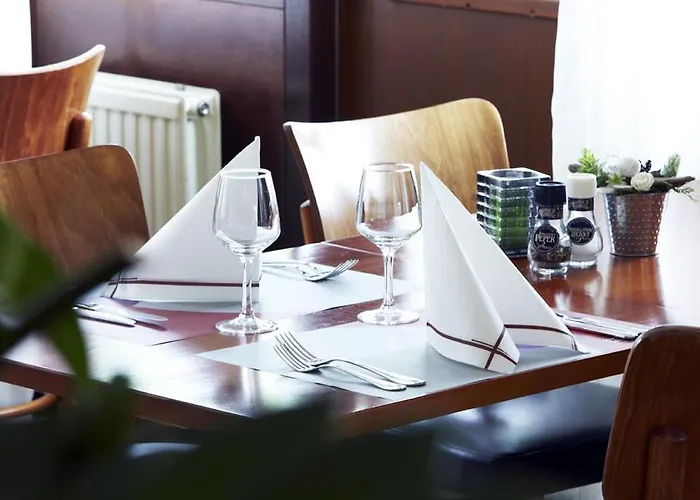 Hotel Campanile & Restaurant 3*