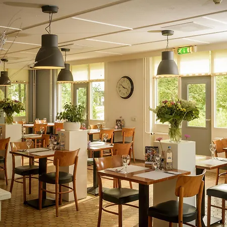 Campanile & Restaurant 3*