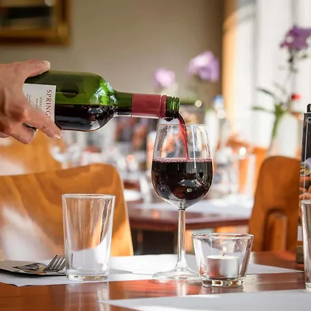 Hotel Campanile & Restaurant 3*